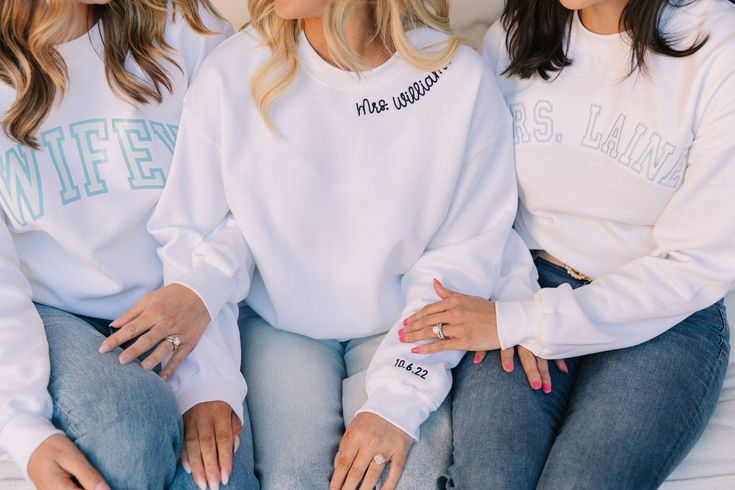 Looking for a cozy sweatshirt that shows off your unique style? Check out our custom embroidered collar sweatshirt! This relaxed-fit jumper is perfect for those chilly days and nights, and the small customization on the collar and sleeve lets you add a personal touch. Whether you're running errands or just Netflix and chilling, this shirt is sure to keep you comfortable all day long. So don't wait any longer, order your custom sweatshirt today! Details: - 50% cotton / 50% polyester - Fleece line Oversized White Sweatshirt With Letter Embroidery, White Sweatshirt With Letter Embroidery For Loungewear, White Letter Embroidery Sweatshirt For Loungewear, Casual Sweatshirt With Custom Embroidery For Loungewear, White Sweatshirt With Custom Embroidery In Relaxed Fit, White Sweatshirt With Custom Embroidery, Relaxed Fit, White Custom Embroidered Tops For Loungewear, Sporty Long Sleeve Sweatshirt With Custom Embroidery, Customizable Sweatshirt For College In Fall