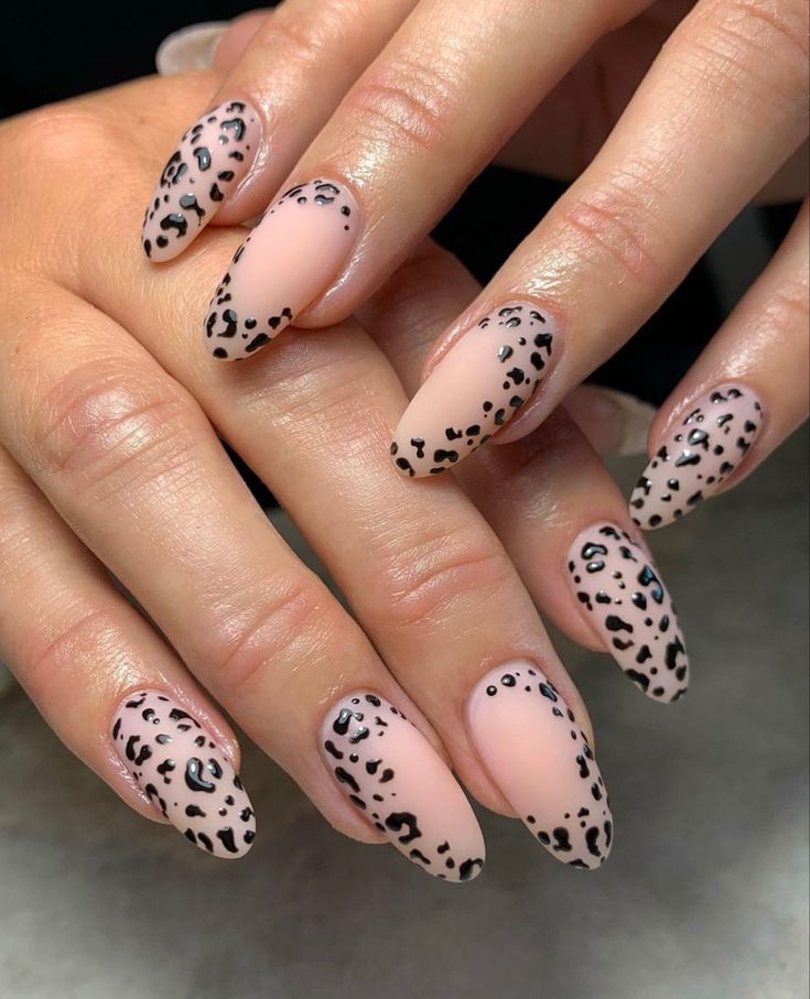 Cute Nude Nail Designs, Neutral Manicure, Neutral Animal Print, Best Fall Nails, Cheetah Print Nails, Animal Print Nails Art, Cheetah Nails, Nude Nail Designs, Leopard Print Nails