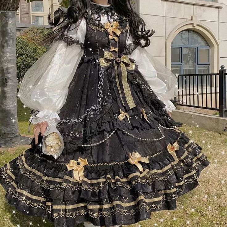 Ouji Fashion Girl, Mode Kawaii, Idee Cosplay, Old Fashion Dresses, Kawaii Fashion Outfits, Fairytale Dress, Fantasy Dress, Really Cute Outfits, Kawaii Clothes