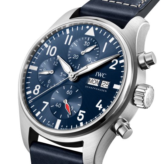 The Pilot’s Watch Chronograph 41 wins you over with versatility and a sporty design. Timeless Chronograph Watch With Tachymeter, Timeless Watch Accessories With Tachymeter, Timeless Tachymeter Watch Accessories, Classic Chronograph Watch With Tachymeter, Timeless Chronograph Watch With Chronometer, Classic Blue Chronograph Watch With Chronometer, Classic Blue Chronograph Watch With Date Indicator, Iwc Pilot Chronograph, Iwc Schaffhausen