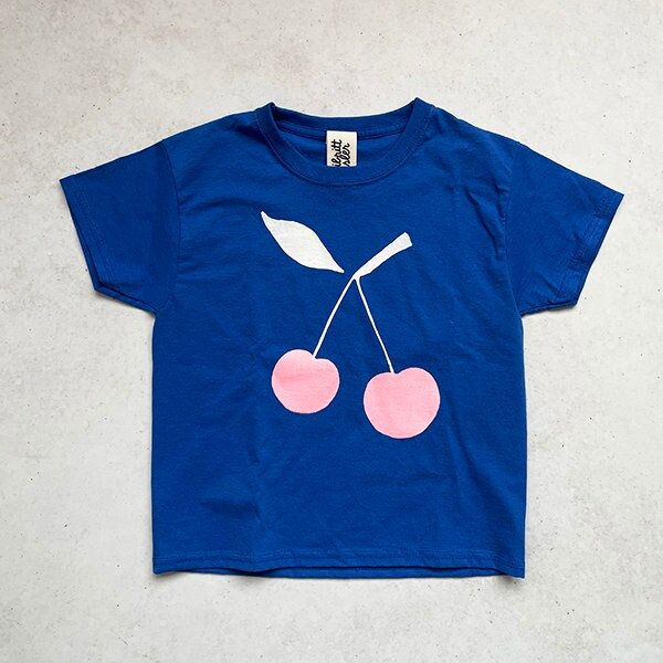 T-shirt (kids) Printes by hand Screenprint in two colours Size 4 years, 98-104 Playful Cotton Shirt With Screen Print, Playful Crew Neck T-shirt With Graphic Design, Playful Graphic Design Short Sleeve T-shirt, Spring Graphic Tee With Hand Printed Design, Playful Graphic Design Tops For Summer, Playful Graphic T-shirt For Summer, Spring Hand Printed Graphic Tee, Hand-printed Graphic Tee For Spring, Playful Cotton T-shirt With Graphic Design