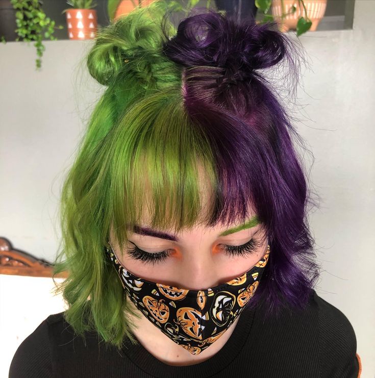 Split Dyed Hair Halloween, Lime Green Split Dye, Purple And Green Curly Hair, Green Split Dye Short Hair, Hair Styles For Split Dyed Hair, Halloween Split Dye, Half Orange Half Purple Hair, Split Green Hair, Short Halloween Hair Color