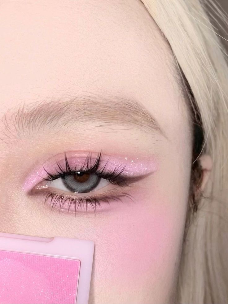 Festival Make Up, Cute Eye Makeup, Doll Eye Makeup, Ethereal Makeup, Makijaż Smokey Eye, Dope Makeup, Makeup Eye Looks, Asian Eye Makeup, Eye Makeup Art