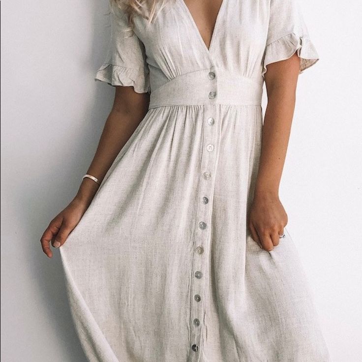 Brand New, Unworn Without Tags. This Dress Is Marked As A Size M But Is Small. I Am A True Size 8 And Is Too Small For Me, It Will Fit A Size 6. Sukienki Maksi, Kleidung Diy, Vestidos Vintage, Linen Material, Neutral Beige, Baby Bumps, Casual Summer Dresses, Maternity Wear, Looks Vintage