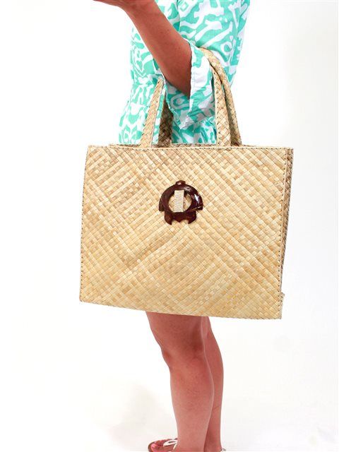 Honu Lauhala Bag Large Chic Box Bag, Square Natural Bag With Removable Pouch, Natural Shoulder Box Bag For Travel, Natural Box Shoulder Bag For Shopping, Chic Large Box Bag, Large Chic Box Bag With Top Carry Handle, Natural Color Satchel Bag With Detachable Handle, Natural Satchel Bag With Detachable Handle, Eco-friendly Rectangular Beach Bag With Top Handle