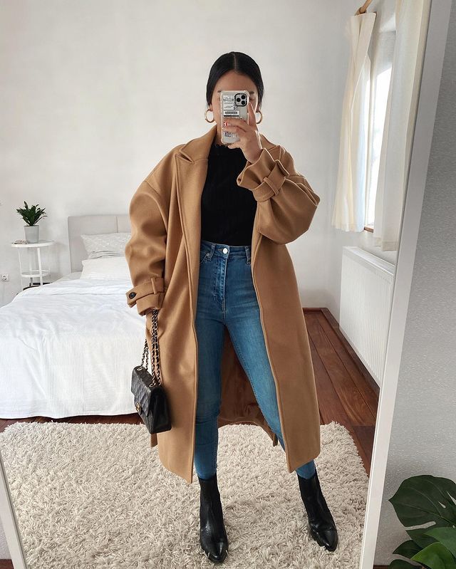 Tan Coat Outfit, Back To School Outfit Ideas, School Outfit Ideas, Pineapple Clothes, Tan Coat, Oufits Casual, Back To School Outfit, Cool Winter, Oversize Pullover