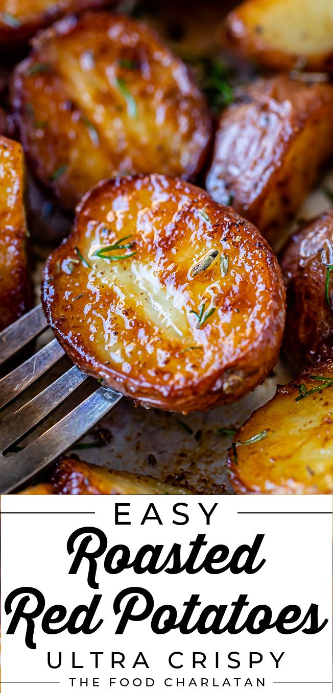 Easy roasted baby red potatoes with garlic on a pan with a fork Thanksgiving Red Potato Recipes, Things To Make With Red Potatoes, Pan Roasted Red Potatoes, Healthy Roasted Red Potatoes, Stovetop Red Potatoes, Garlic Red Skin Potatoes, New Red Potatoes Recipes, Best Red Skin Potato Recipes, Mediterranean Red Potatoes