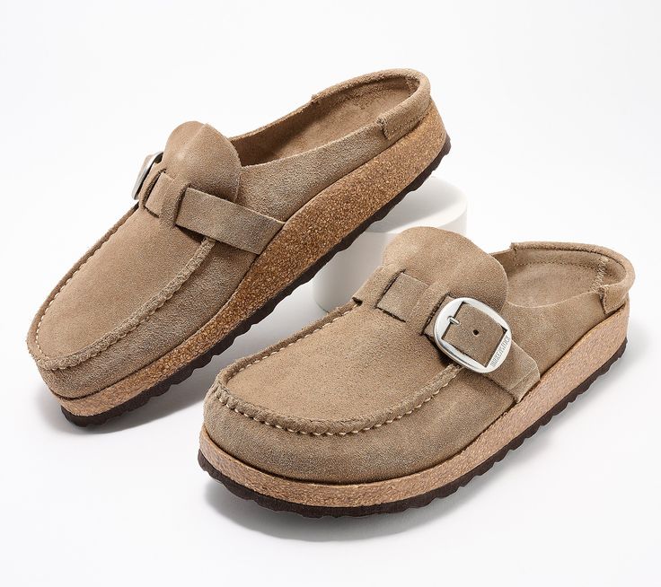 Show off your laid-back SoCal-inspired style when you pair these slip-on Birkenstocks with a T-shirt and boyfriend jeans. From Birkenstock. Comfy Outfits With Birkenstock Clogs, Birkenstock Buckley, Birkenstock Suede, Birkenstock Slippers, Birkenstock Clogs, Fitness Jewelry, Adaptive Clothing, Suede Clogs, Koolaburra By Ugg