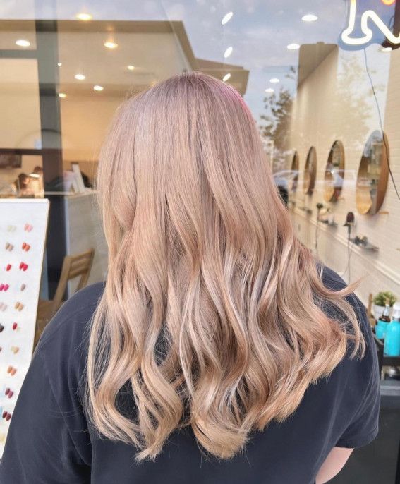 Short Milk Tea Hair, Milk Tea Blonde Hair Color, Pink Milk Tea Hair, Bubble Tea Hair Color, Milk Tea Blonde Hair, Milk Tea Hair Color Asian, Milk Tea Beige Hair, Milk Tea Hair Color Balayage, Milk Tea Balayage