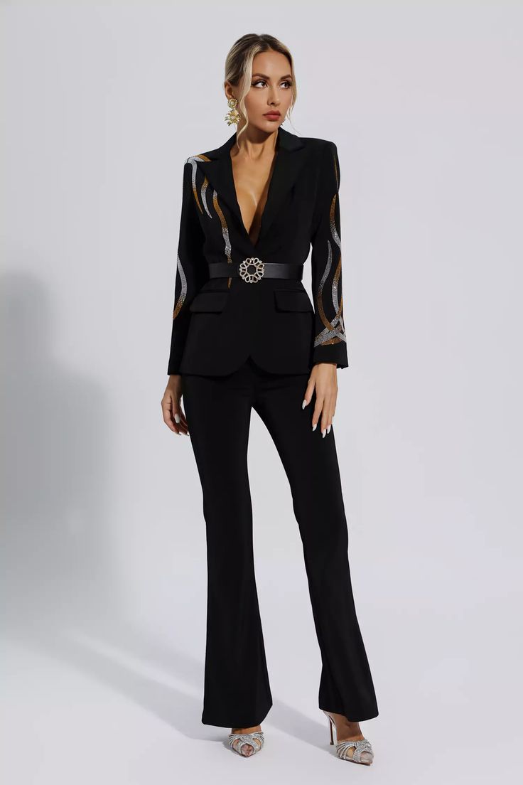 Make a statement with the Analia Black Diamond Sequin Blazer Set, a wardrobe essential. Gold and silver diamonds embellished top with fine tailoring—style with a tie belt to flatter your waist. The lower-body pants are designed with suit button-bell bottoms to show off the long legs. Whether you're attending a vital banquet or workday outfit, this item will be a sure-fire choice.  Top Length: Approx 63cm Pants Length: Approx 112cm Materials: Polyester Gentle Dry Clean Only  The model is 5 Embellished Suit, Silver Sequin Top, Glitter Wedding Dress, Sequin Blazer, Bandage Midi Dress, Blazer Set, Floral Shirt Dress, Puff Sleeve Dresses, Embellished Top