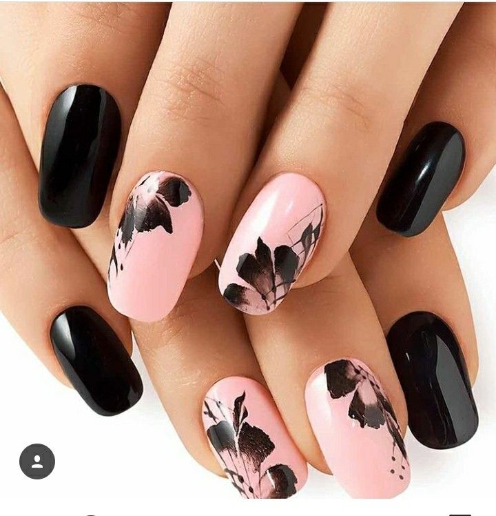 Unghie Nail Art, Square Nail Designs, Black Nail Art, Trendy Nail Art Designs, Short Square Nails, Floral Nail Art, Winter Nail Art, Trendy Nail Art, Nailed It