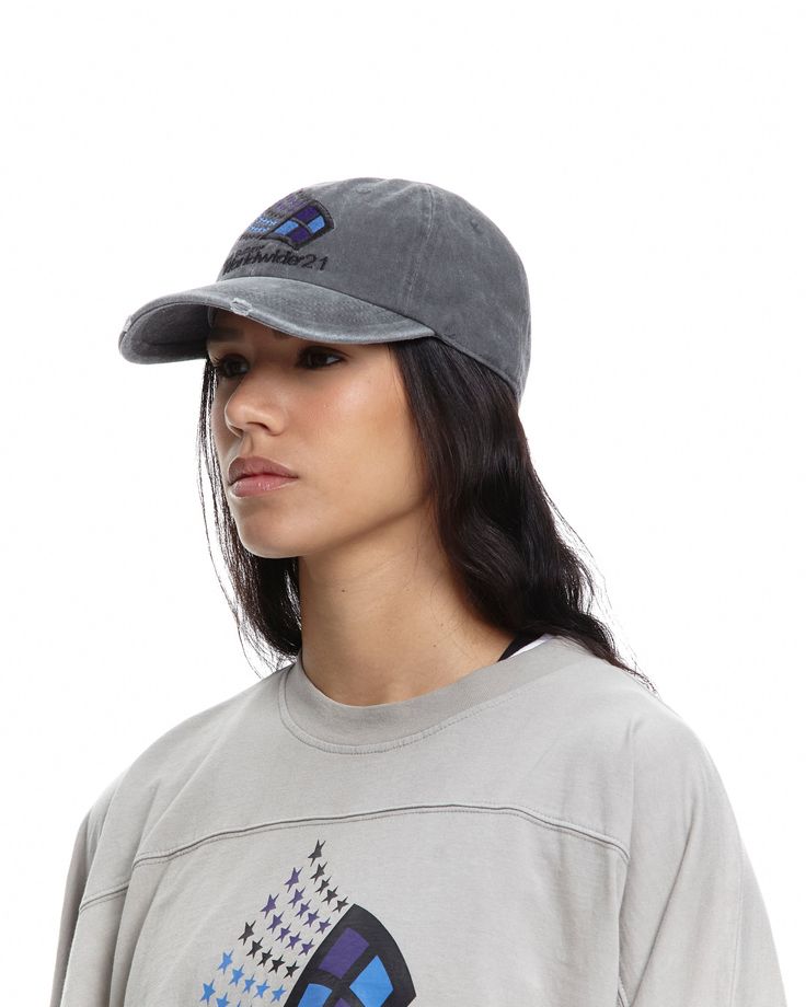 Space Gray cotton cap. Ripped effect details on the front. Logo embroidered on the front. Cold Culture logo embroidered on the back. Easily adjusts to fit all sizes with an adjustable strap and metal buckle. Culture Logo, Cold Culture, Best Caps, Streetwear Outfit, Grey Cotton, Metal Buckles, Logo Embroidered, Caps Hats, Metallica