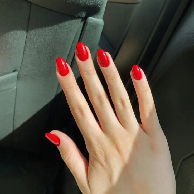 14 Fall Nail Colors for Fair Skin Tones - That are Warm & Cozy - Veins On Hands, Nail Colors For Fair Skin, Best Fall Nail Colors, Purple Colour Shades, Dark Purple Nails, Blue Nail Color, Pink Nail Colors, Wine Nails, Toe Nail Color