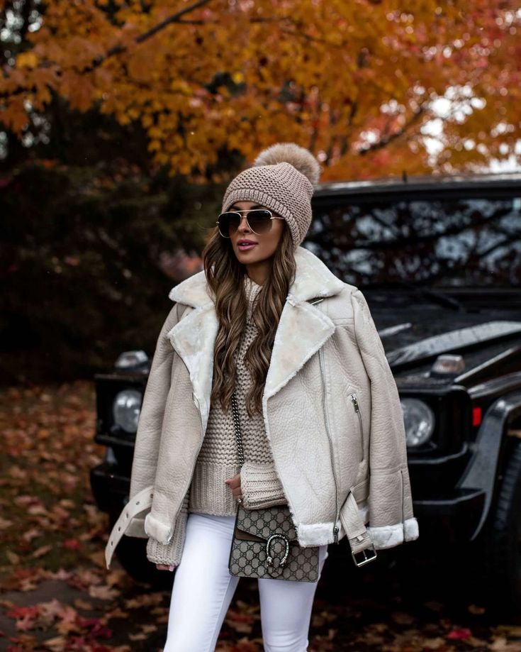 Combat Boot Outfit, Topshop Jacket, Mia Mia Mine, Mia Mia, Winter Travel Outfit, Beige Outfit, Snow Outfit, Mode Jeans, Cooler Look