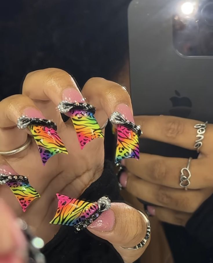 Duck Nails Cheetah Print, Colorful Duck Nails, Duck Nails Colorful, Purple Cheetah Nails, Duck Nails Mcbling, Junky Duck Nail, Mcbling Nails, Nails Duck, Nails Rainbow