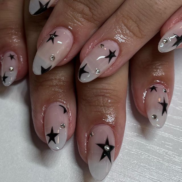 Star Acrylic Nails, Nail Gems, Punk Nails, Minimal Nails, Simple Acrylic Nails, Dope Nail Designs, Pretty Gel Nails, Soft Nails, Gem Nails