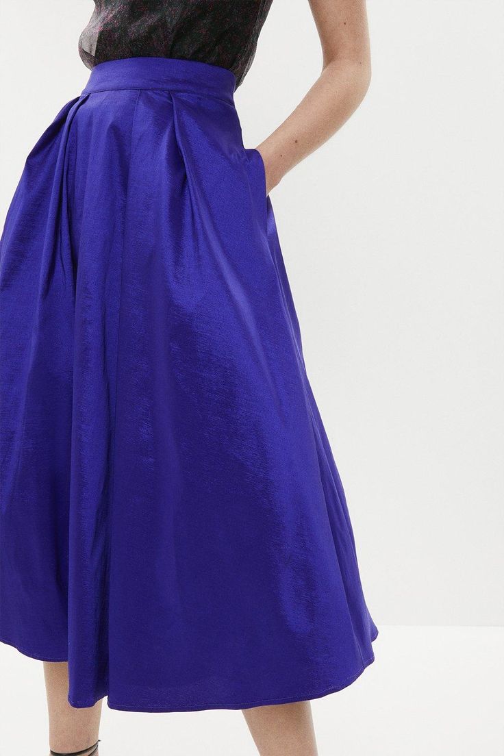 Taffeta Full Midi Skirt - Blue - This richly toned taffeta skirt feels just right for special occasions. Promising soft structure, it features a high-waisted fit, side pockets and endless elegant appeal. Luxury Blue Pleated Maxi Skirt, Luxury Blue Midi-length Bottoms, Cheap Mid-rise Blue Skirt, Luxury Navy Elegant Skirt, From Rachel Purple Midi Skirt, Luxury Blue Fitted Pleated Skirt, Long Navy Lurex Skirt, Cheap Blue Midi Skirt, Luxury Blue Pleated Flared Skirt