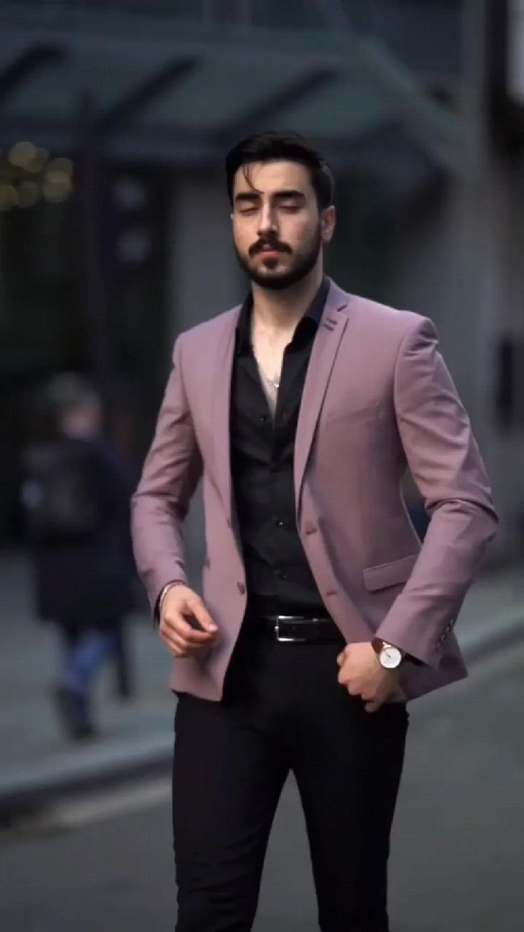 Fashion Casual Outfits, Wall Design Ideas, Stylish Mens Suits, Blazer Outfits Men, Mens Business Casual Outfits, Wall Decoration Ideas, Men Fashion Casual, Pani Puri, Mens Fashion Blazer