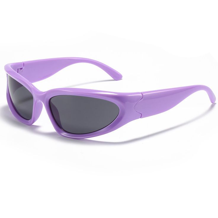 Wrap around sunglasses protects your eyes from wind & dust and help you stay fully focused during your favorite activity. UV400 rated lenses are essential to offer UVA and UVB protection to block 99% of ultraviolet radiation to protect your eyes against long-term UV damage when you go out, especially in bright light. 2000s Accessories, Purple Bike, Y2k Glasses, Wrap Around Sunglasses, Sunglasses Y2k, Purple Y2k, Purple Frame, Sporty Sunglasses, Y2k Sunglasses