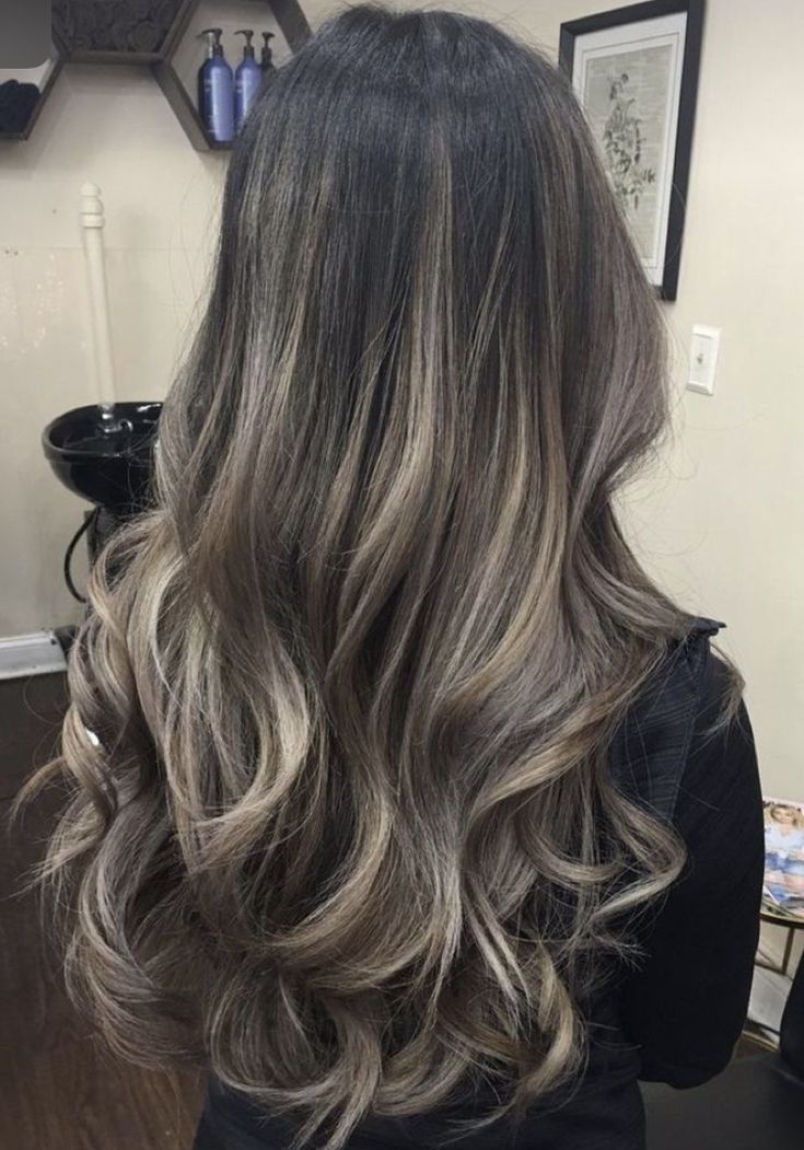 Blonde Highlights On Dark Hair Latina, Ash Blonde Balayage Black Hair, Black Hair To Ash Blonde, Ash Blonde Partial Highlights, Ashy Blonde Balayage On Black Hair, Blonde Balayage Black Hair, Platinum Highlights On Brown Hair, Black Hair 2023, Ashy Babylights On Dark Hair