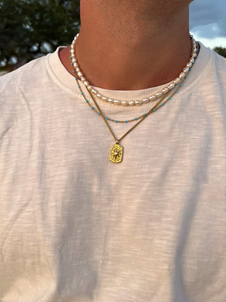 Beaded Jewelry Mens, Gold Jewelry Aesthetic Men, Men Necklace Aesthetic, Necklace For Men Aesthetic, Guy Jewelry, Streetwear Jewelry, Gold Chains For Men, Funky Jewelry, Stacked Jewelry