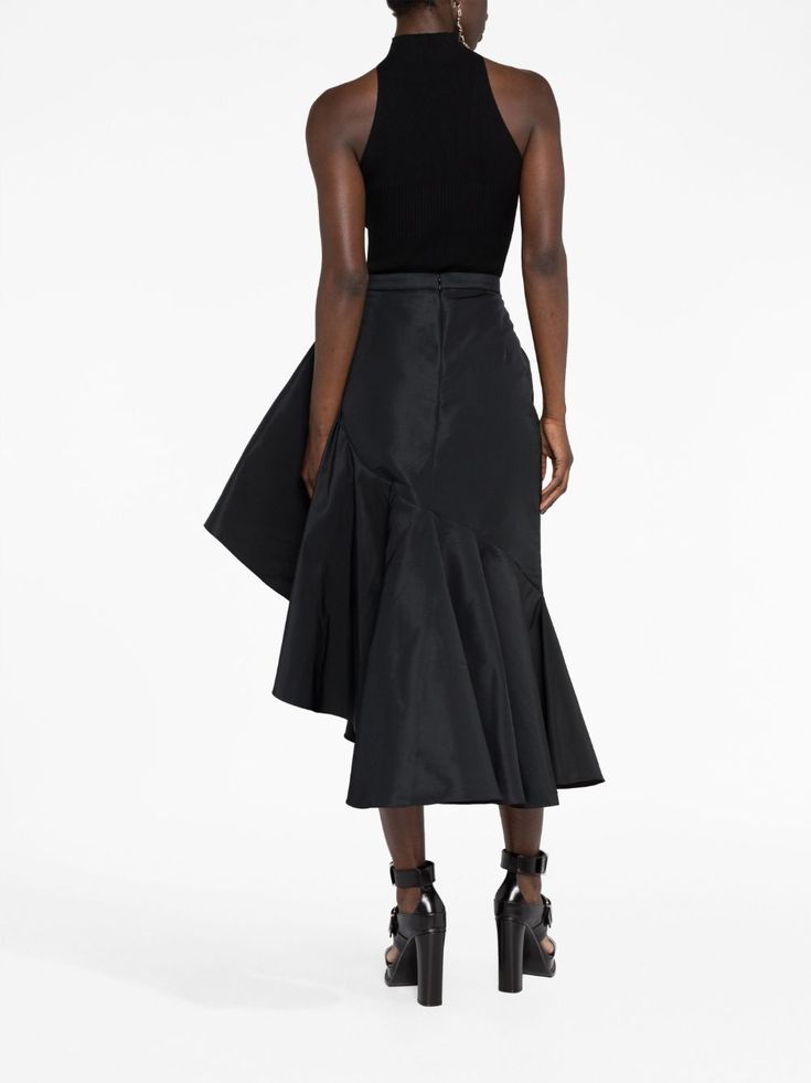 asymmetric flared midi skirt from Alexander McQueen featuring black, asymmetric design, high-waisted, flared hem, rear zip fastening and mid-length. Size Info IT Color Detail Black Made In Italy Material Polyester 100% Season One Fall-Winter Season Two Fall-Winter Product skirts Brand Alexander Mcqueen Size And Fit This piece fits true to size. We recommend you get your regular sizeModel is 1,75m / 5ft 8in wearing size 40 (IT) Gonna Midi, Flared Midi Skirt, High Waisted Skirts, Flounce Skirt, Midi Flare Skirt, Skirt For Women, High Waisted Flares, Black Midi Skirt, Asymmetrical Design