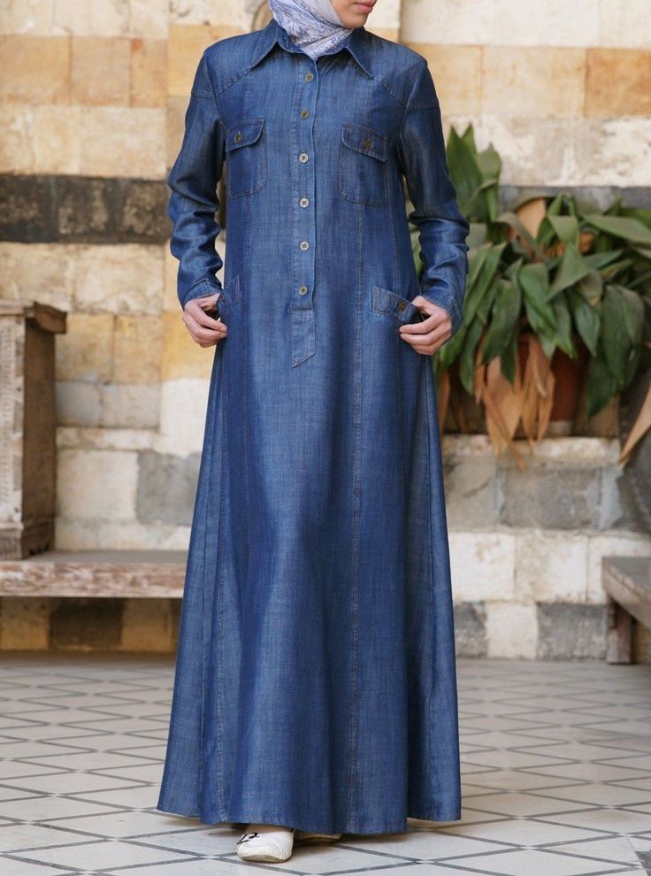 Jeans Abaya, Loose Maxi Dress Summer, Shirt Abaya, Burqa Design, Denim Abaya, Simple Abaya Designs, Abaya Styles, Simple Abaya, Long Denim Dress