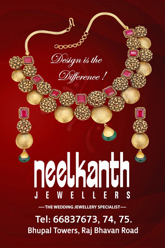 Neelkanth Jewellers, Antique Gold Jewellery, Antique Necklaces Design, Antique Necklaces, Beautiful Gold Necklaces, Antique Bridal Jewelry, Antique Gold Jewelry, Gold Designs, Gold Earrings Designs