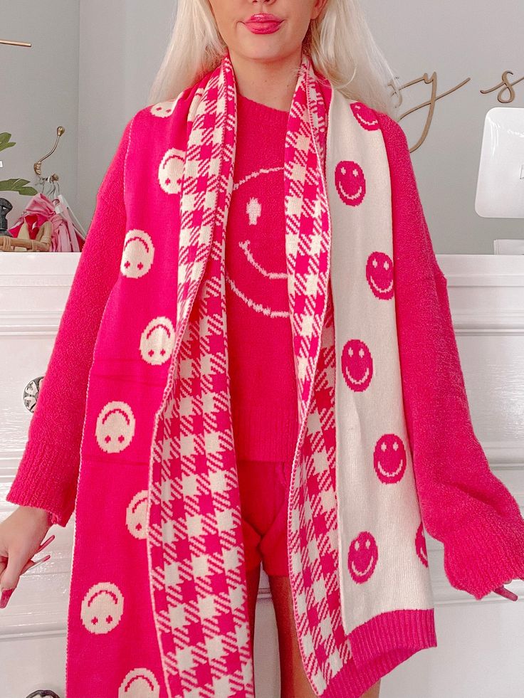 The Sassy Smiley Scarf from Sassy Shortcake is a pink and cream, reversible scarf. She features a pink and cream smiley + houndstooth plaid pattern. This pretty is very nice quality!! Perfect gift idea! Sassy Shortcake, Pink Smiley Face, Pink Smiley, Edgy Outfit, Face Scarf, Reversible Scarf, Dream Gift, High Fashion Outfits, Smiley Faces