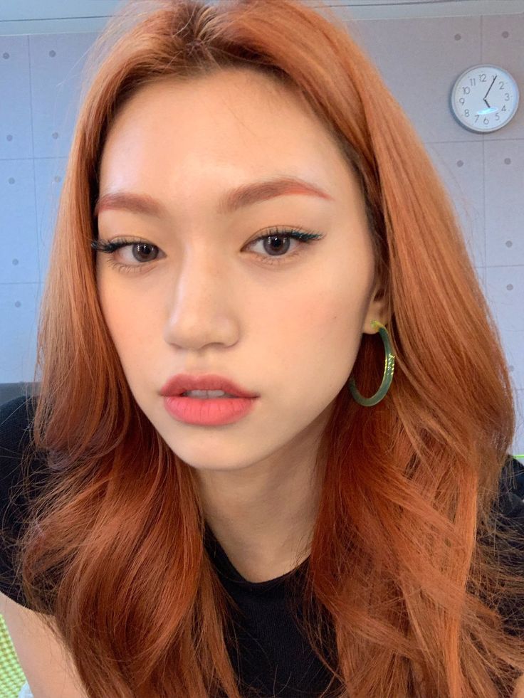 kim doyeon, doyeon ioi, doyeon, doyeon weki meki, weki meki, doyeon icon Kpop Women, Hair Color Asian, Kpop Beauty, Red Hair Inspo, Kim Doyeon, Ginger Hair Color, Copper Hair Color, Copper Hair, Hair Inspiration Color