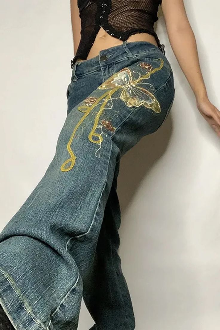 Retro Butterfly Embroidered Jeans Pants – Tomscloth Christmas Outfit Party, Pattern Jeans, Winter Outfits Christmas, Retro Butterfly, Winter Outfits Casual, Fake Hair, Patterned Jeans, Outfit Party, Cute Winter Outfits