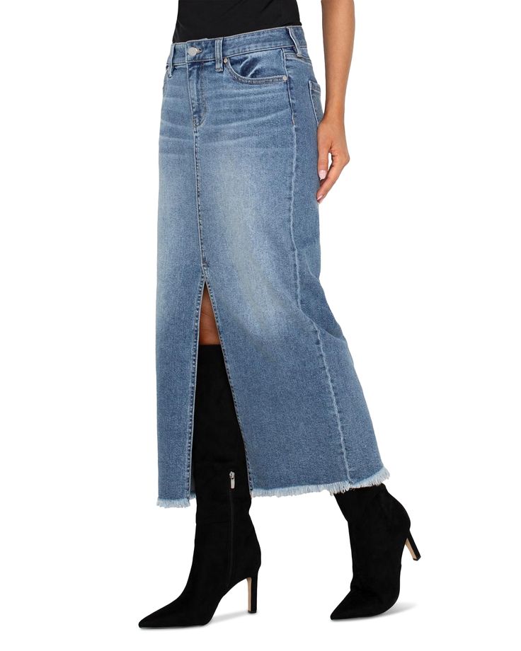 Find LIVERPOOL Denim Maxi Skirt on Editorialist. Liverpool Los Angeles Denim Maxi Skirt.Color:Tanglewood.Size:4.Material:Cotton/elastane.Skirts. Denim Styling, Fashion Forecasting, Denim Maxi, Denim Blouse, Denim Maxi Skirt, Knit Leggings, Valentine's Day Outfit, Girls Denim, Woven Top