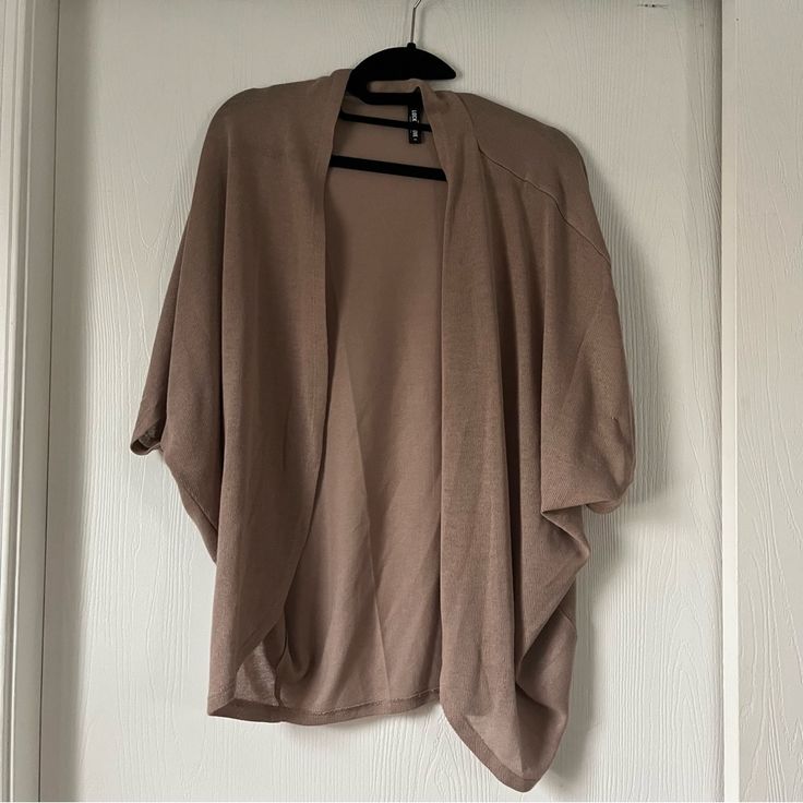 Brown Lightweight Cardigan. Never Worn. Brown Open Front Top For Layering, Chic Spring Cardigan With Batwing Sleeves, Spring Chic Cardigan With Batwing Sleeves, Lilac Cardigan, Textured Knit Cardigan, Olive Green Cardigan, Spring Cardigans, Black And White Cardigans, Black Knit Cardigan