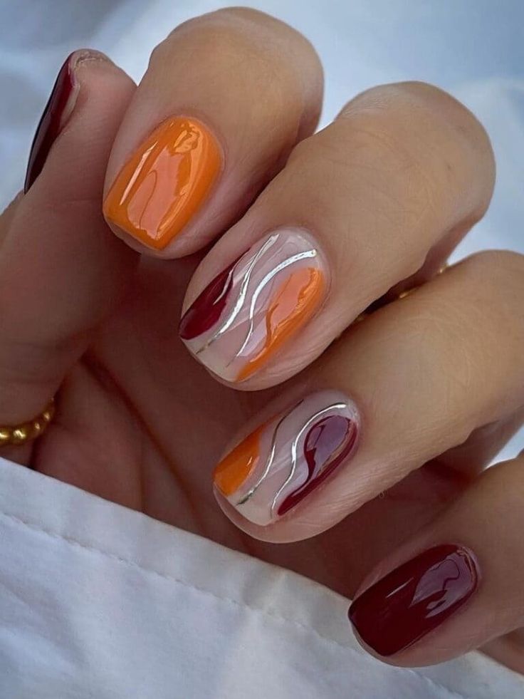 November Gel Nails Short, November Gel Nails, Short November Nails, Nails November, Unghie Sfumate, Kutek Disney, Thanksgiving Nail Designs, Simple Fall Nails, November Nails