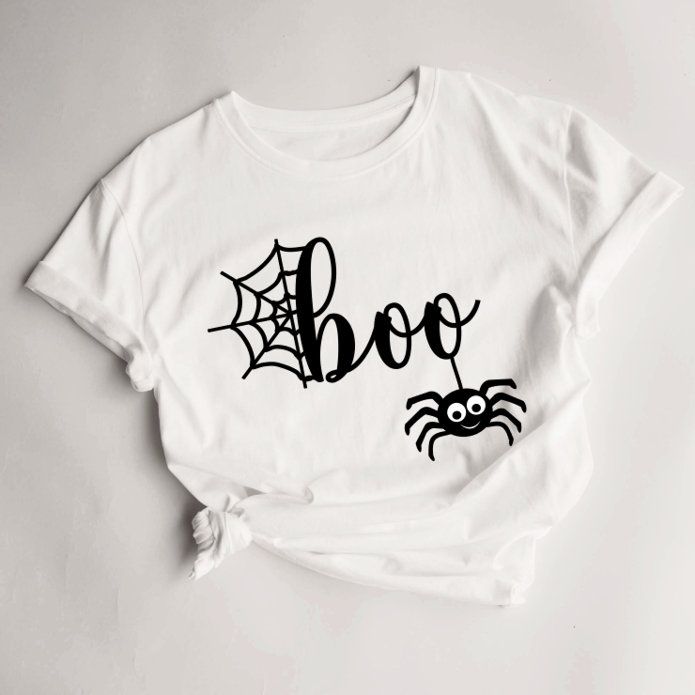 Halloween T Shirt Design Ideas, Halloween T-shirt, Halloween Shirt Ideas, Halloween Witchcraft, Diy Halloween Shirts, Boo Shirts, Hey Boo, Cricut Halloween, Halloween T Shirts