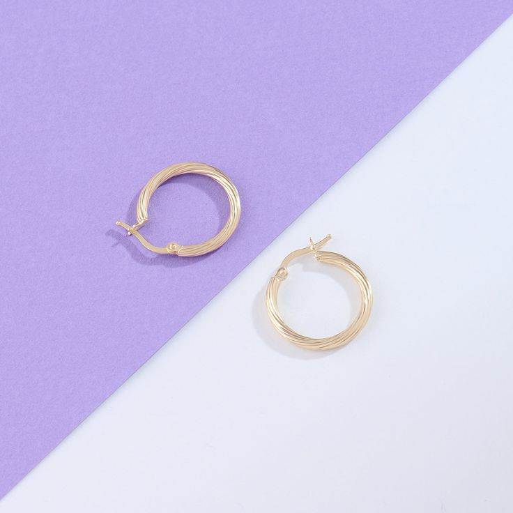 Experience modern simplicity with our Linear Hoop Earrings. Featuring a minimalist design, these earrings effortlessly elevate your style. Whether paired with casual or formal attire, they exude contemporary elegance. Lightweight and comfortable for daily wear, they become your go-to accessory. Embrace their refined charm and timeless appeal. - Made in 14k solid gold - Earring Width: 2.30 mm / 0.09 inches - Thickness: 2.14 mm / 0.08 inches - Length: 21.05 mm / 0.82 inches - This product comes wi Classic Hoop Earrings With Simple Design, Classic Circle Earrings For Everyday, Classic Simple Hoop Earrings, Minimalist Round Huggie Earrings, Modern Everyday Small Hoop Earrings, Minimalist Everyday Elegance Huggie Earrings, Modern Everyday Circular Hoop Earrings, Minimalist Small Hoop Huggie Earrings For Formal Occasions, Minimalist Hoop Earrings For Formal Occasions