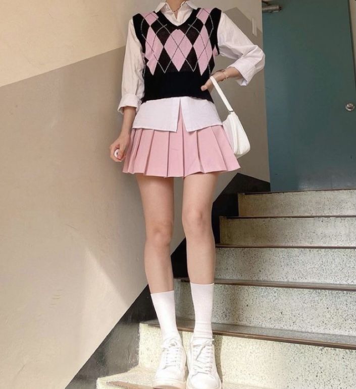 Cute Korean Outfits, Ootd Korean, Rok Mini, Modern Clothing, Anime Base, Kawaii Fashion Outfits, Inspo Outfit, Swaggy Outfits, Outfit Aesthetic