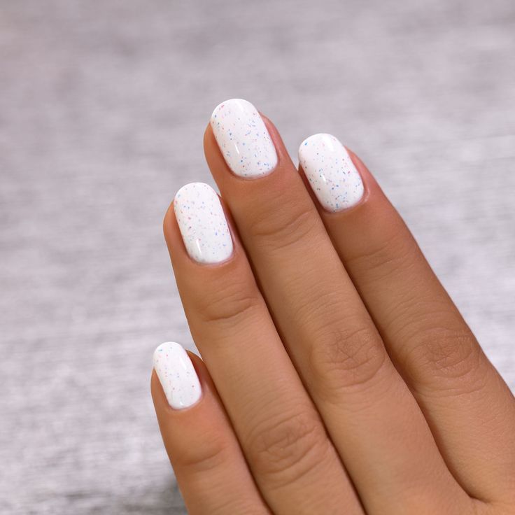 Creamy White Speckled Nail Polish White Sparkle Nails, Turtle Nail Art, Turtle Nails, White Summer Nails, Ilnp Nail Polish, Thermal Nail Polish, Thermal Nails, Sparkle Nails, Pastel Nails