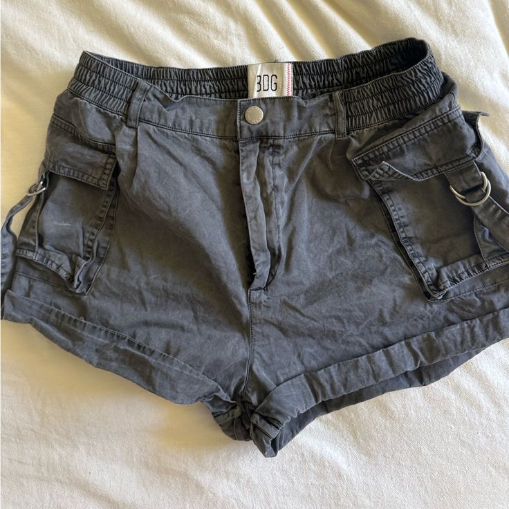 Cargo Shorts, Never Worn. Boy Shorts Outfit Women, Low Rise Cargo Shorts, Tights Under Shorts, Women Cargo Shorts, Cargo Shorts Outfits Women, Cargo Shorts Outfit, Halloween H20, Black Cargo Shorts, Grunge Shorts