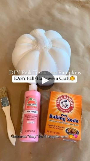 the supplies needed to make this pumpkin cake