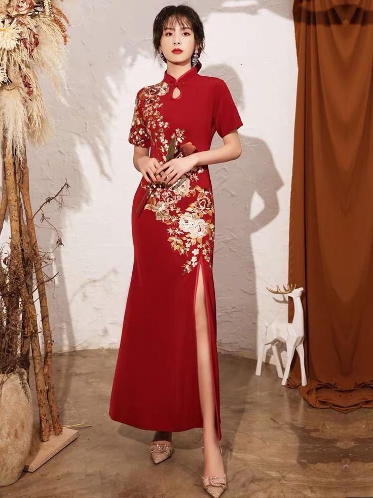 Floral embroidery, butterfly mesh fabric, red long Qipao Wine Red Wedding, Qipao Pattern, Wedding Qipao, Red Qipao, Embroidery Butterfly, Modern Qipao, Red Wedding Dress, Chinese Wedding Dress, Traditional Chinese Dress