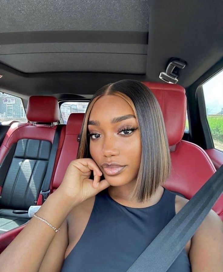 Bob With Brown Highlights, Ombre Bob Black Women, Ombré Bob, Highlight Bob Wig, Dream Hairstyles, Colored Human Hair Wigs, Highlight Bob, Highlight Wigs, Bob Hair Color