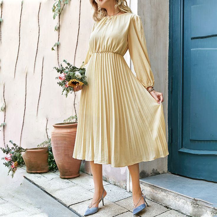 Product information:Style: Mori Girlpattern: plainStyle: cardiganCombination form: single pieceSkirt length: long skirtSkirt type: pleated skirtWaist type: high waistPopular elements: foldsColor: light yellowSize: S. M. LSize Information:Size: S. M. L Fairy Dress Casual, Midi Elegant Dress, Doudoune The North Face, Long Sleeves Dress, Banquet Dresses, Loose Maxi Dress, Skirt And Sneakers, Black Halter Dress, Dress Women Elegant