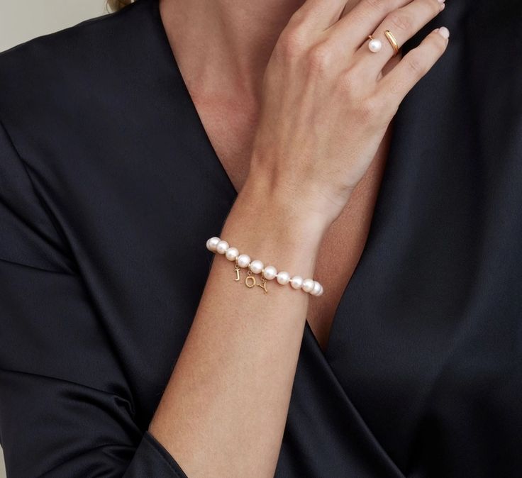 This gorgeous bracelet is a recent addition to The Pearl Source and is sure to be a favorite for the upcoming holiday season. The pearl bracelet consists of 7.0-7.5mm AAAA GEM-quality freshwater pearls with 'Very High' luster, our highest grade in every category. The brilliant white color of this bracelet would also go great with one of our exquisite white freshwater necklaces. The bracelet is affixed with a beautiful 14K white or yellow gold clasp of your choice. Pearl Bracelets, Freshwater Pearl Bracelet, White Freshwater Pearl, Gorgeous Bracelet, The Pearl, Pearl Bracelet, White Color, Fresh Water, Freshwater Pearls