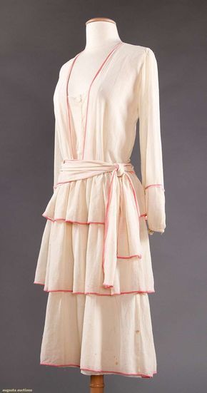 Day dress, cotton, no location available, ca. 1920 1920s Outfits, Summer Day Dresses, 1920 Fashion, 20th Century Fashion, History Fashion, 20s Fashion, 1920s Dress, Clothing And Textile, Antique Clothing