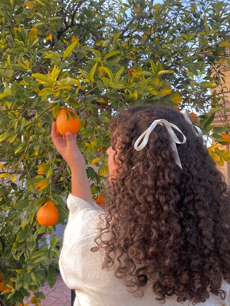 Curly Hair From The Back Aesthetic, Ribbon Curly Hair, Curly Hair Ribbon, Cottagecore Hairstyles Curly, Ribbon In Curly Hair, Curly Hair With Ribbon, Bow In Hair Aesthetic, Bows In Curly Hair, Bow Curly Hair