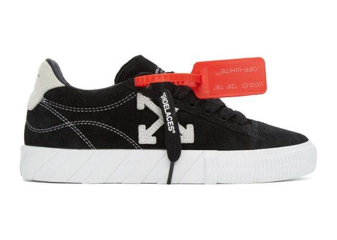 Off White Sneakers, Black White Sneakers, Black And White Sneakers, Tie Shoelaces, Sole Sneakers, Hot Sneakers, Jordan Retro, White Sneakers, Keds