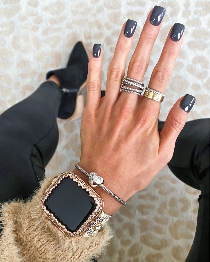 Dip Fingernails, Nail Color Trends, November Nails, Tree Nails, Her Nails, Style 2023, Opi Nail Lacquer, Pretty Faces, Dark Nails