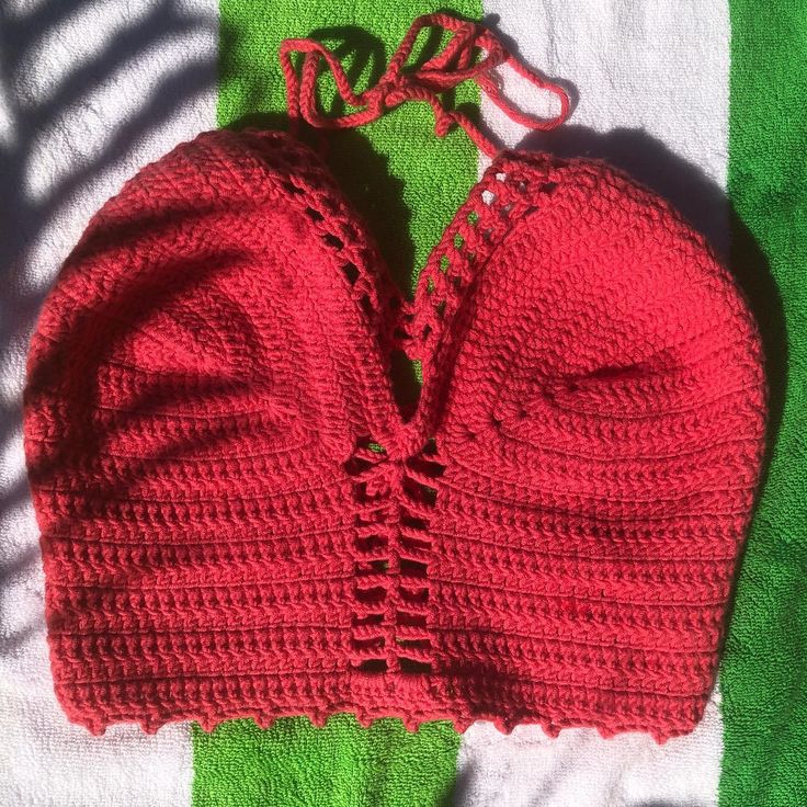 The Butterfly Bralette Pattern by: @mayalunacorazon Size: XL I can do sizes from XXS to XL If you’re interested, message me! ☺️ #crochet#crochetersofinstagram#crochettop#crochetcroptop#crochetcrop#crochetbralette#top#croptop#crop#bralette#spring#summer#handmade#crochetlove#maker#makersgonnamake#makersofinstagram#supportsmallbusiness#love#sunshicreations#mayalunacorazon#tropicalvibes Bohemian Cropped Halter Top For Vacation, Red Bra Friendly Crop Top For Summer, Red Bra-friendly Crop Top For Summer, Bohemian Fitted Halter Top With Built-in Bra, Handmade Summer Crochet Halter Neck Top, Bohemian Crochet Crop Top With Halter Neck, Bohemian Crochet Halter Neck Crop Top, Bohemian Crochet Lace Triangle Halter Top, Handmade Halter Neck Crochet Top For Summer