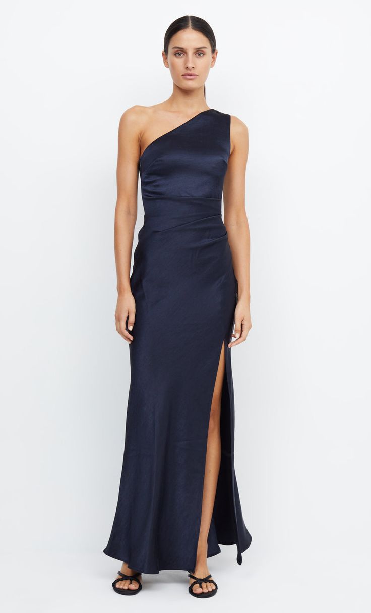 Flattering one shoulder maxi dress with asymmetrical neckline, side tuck detailing over the hips and waist, and a statement leg split. One Shoulder Maxi Dress, Leg Split, Bec Bridge, Bec & Bridge, Woman Reading, Asymmetrical Neckline, Dreamy Dress, Strapless Bra, Bridesmaid Dress